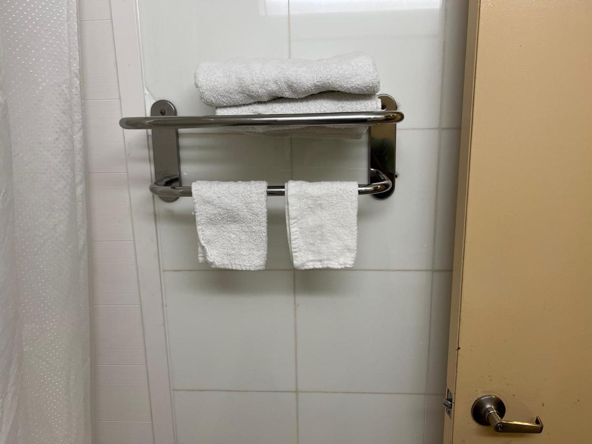 Atlantic Motor Inn Ню Йорк Екстериор снимка